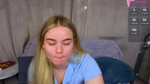 Snapshot of caroline_meo chatting on 05/18/26, 09:26 Caroline online show from 05/18/26, 09:26