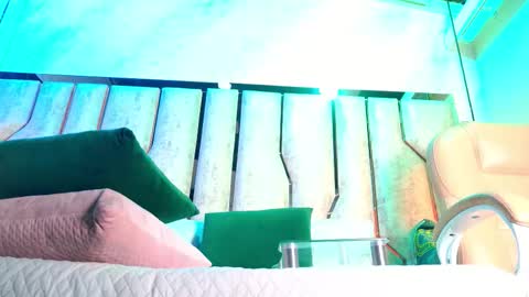 Carolina online show from 12/17/25, 03:12