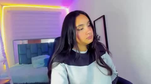 caroline_rodriguez_9 online show from 09/10/25, 03:17