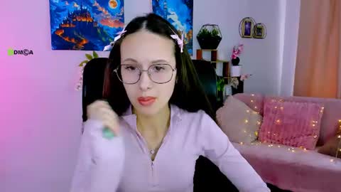 Caroline online show from 07/16/26, 08:42