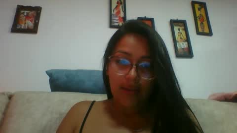 carolineconejita87 online show from 04/21/26, 04:34