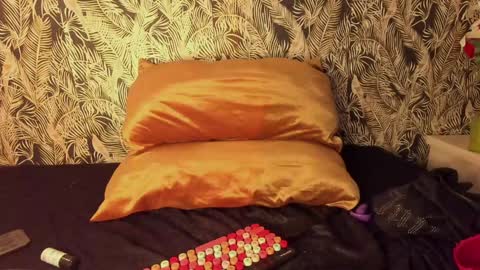    online show from 01/03/25, 07:39