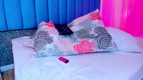 CarolineeGarcia online show from 03/10/25, 04:35