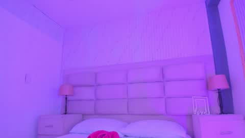 Caroline online show from 03/04/26, 12:55