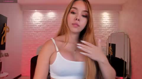 Caro online show from 10/23/25, 10:36