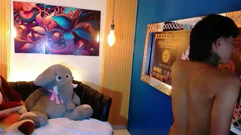 carolinejesh online show from 04/19/26, 02:27