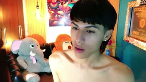 carolinejesh online show from 05/10/26, 11:59