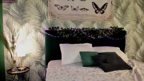 CarolineRichter online show from 11/08/25, 02:23