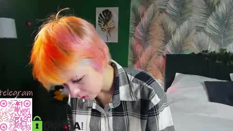 CarolineRichter online show from 12/20/25, 02:07