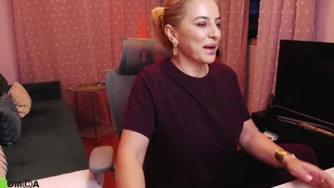 Carrie online show from 11/13/25, 04:55