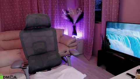 Carrie online show from 04/03/26, 03:59