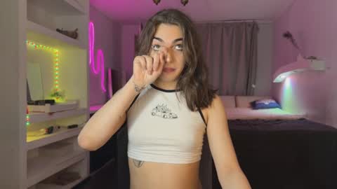 Snapshot of carry_hai chatting on 01/02/25, 10:01 Carry online show from 01/02/25, 10:01