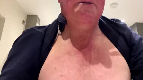 Snapshot of carsticker999 chatting on 11/06/25, 06:47 Carsticker999 online show from 11/06/25, 06:47