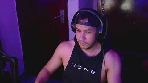 Snapshot of casas_oom chatting on 12/08/24, 01:03 online show from 12/08/24, 01:03