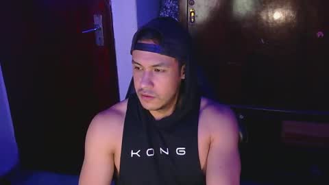 Snapshot of casas_oom chatting on 03/06/25, 03:02 online show from 03/06/25, 03:02