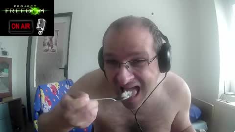 Snapshot of cascadacek chatting on 05/17/26, 12:23 CASCADACEK online show from 05/17/26, 12:23