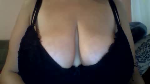 Casey online show from 10/22/25, 05:19