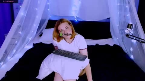 casey_meow_ online show from 09/30/25, 01:16