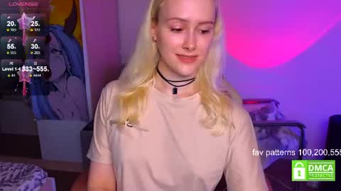 Snapshot of caseylabow chatting on 07/26/26, 05:15 My name is Casey... Nice to meet you I will be happy to have funthumbs up please its important online show from 07/26/26, 05:15