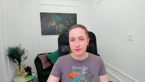 Snapshot of caseyterini chatting on 04/19/26, 04:12 Casey online show from 04/19/26, 04:12