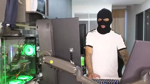 Snapshot of cash_master777 chatting on 02/22/26, 11:09 cash_master777 online show from 02/22/26, 11:09