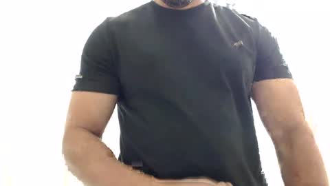 Snapshot of cashmastermuscle77 chatting on 07/14/26, 10:32 cashmastermuscle77 online show from 07/14/26, 10:32