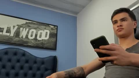 casper_white_ online show from 09/21/25, 04:47