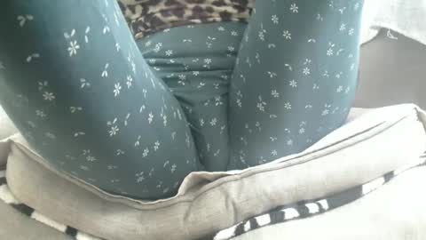 Snapshot of cassandra_joy chatting on 01/12/25, 07:53 Cassandra joy online show from 01/12/25, 07:53