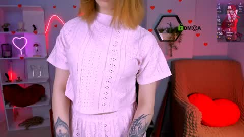 Cassandra online show from 03/25/26, 08:37