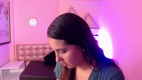 573215024606 online show from 10/08/25, 09:23