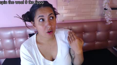 573215024606 online show from 10/19/25, 12:44