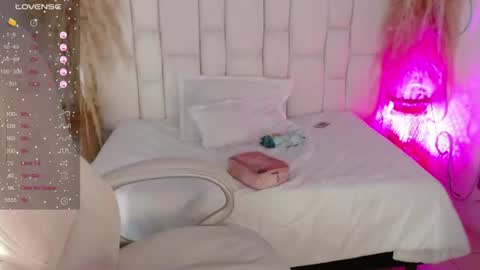 Snapshot of cassandraferran chatting on 07/14/26, 01:17 Cassandra online show from 07/14/26, 01:17