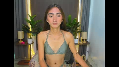 Snapshot of cassandrafoxxx chatting on 06/07/26, 01:43 cassandrafoxxx online show from 06/07/26, 01:43