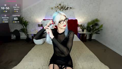 Cassandra online show from 01/15/25, 12:41