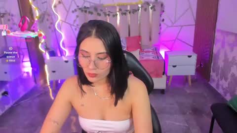 Snapshot of casse_tay chatting on 07/24/26, 04:10 casse_tay online show from 07/24/26, 04:10