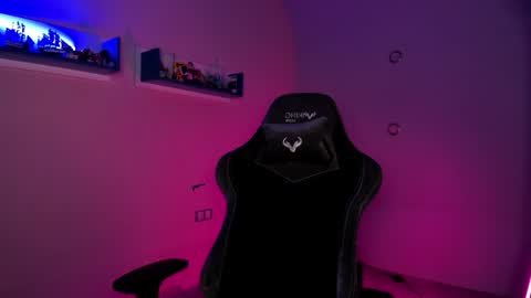 Seductress Cassia  FINDOM AND SADISM  NO NUDE online show from 01/18/25, 07:37