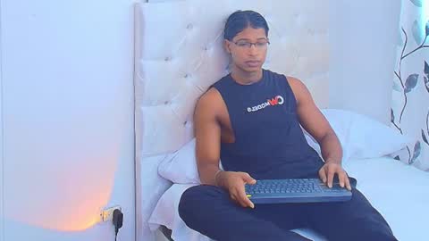 Snapshot of cassian_gold chatting on 06/22/26, 06:38 CASSIAN GOLD online show from 06/22/26, 06:38