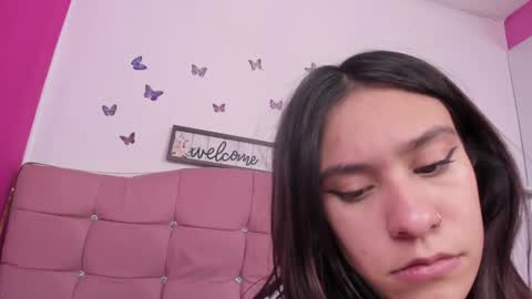 Snapshot of cassie_jones1 chatting on 12/22/24, 09:55 Cassie Jones online show from 12/22/24, 09:55