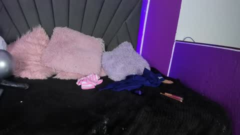 Snapshot of cassie_jones1 chatting on 01/28/25, 07:00 Cassie Jones online show from 01/28/25, 07:00