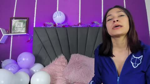 Snapshot of cassie_jones1 chatting on 01/28/25, 10:02 Cassie Jones online show from 01/28/25, 10:02