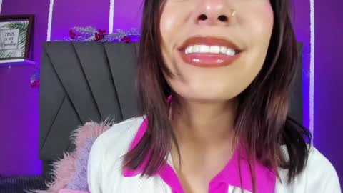 Snapshot of cassie_jones1 chatting on 02/06/25, 03:48 Cassie Jones online show from 02/06/25, 03:48