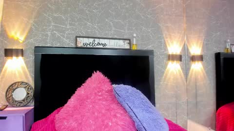 Snapshot of cassie_jones1 chatting on 02/25/25, 03:31 Cassie Jones online show from 02/25/25, 03:31