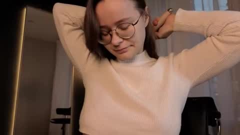 assie online show from 11/13/25, 12:37