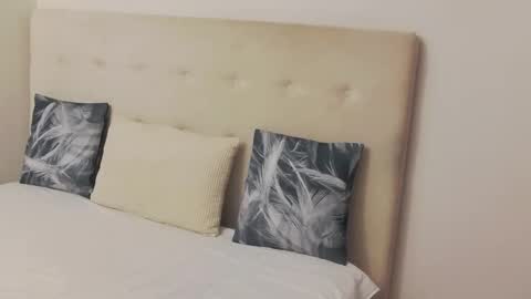 CassieHilton online show from 10/24/25, 07:10