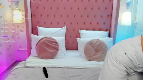 Curly online show from 04/19/26, 05:07