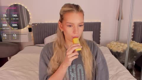 Angel 3 online show from 03/29/26, 09:42