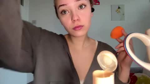 Olivia online show from 02/27/26, 08:14