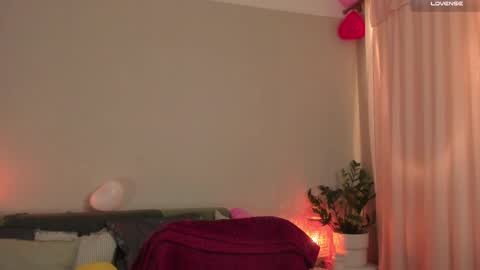  cassandra  online show from 02/24/25, 04:04