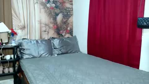 Snapshot of cassydeluxe chatting on 05/12/26, 01:36 Cassy online show from 05/12/26, 01:36