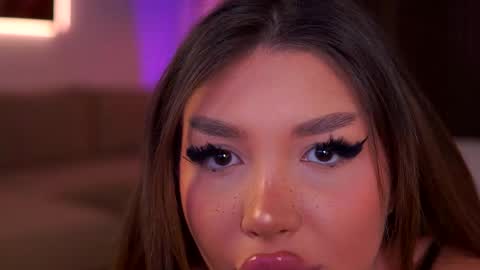 Snapshot of cassyelips chatting on 10/14/25, 08:31 Cassye online show from 10/14/25, 08:31